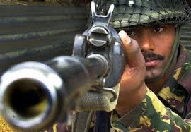 ທະຫານປາກີສະຖານແລະອິນເດຍ ຍິງປືນໃສ່ກັນ